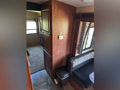 2013 Jayco Eagle Travel Trailer w/ Supplies