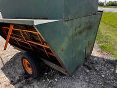 8' x 8' x 5' Feeder Wagon