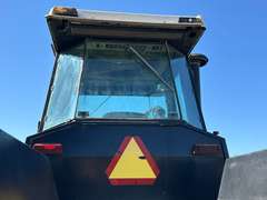 1990 Versatile 946 Tractor