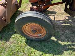 Allis-Chalmers D14 Tractor