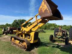 2010C Series Industrial John Deere 820 Crawler Loader