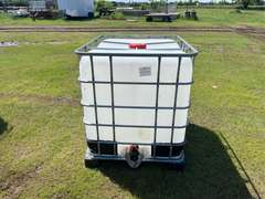 (1) Liquid Storage Tote