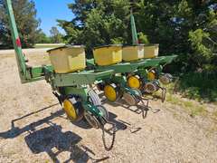 John Deere 7000 Series 4-Row Planter