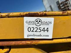 2010C Series Industrial John Deere 820 Crawler Loader