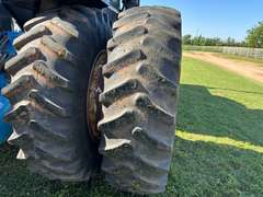 1990 Versatile 946 Tractor