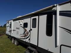 2013 Jayco Eagle Travel Trailer w/ Supplies