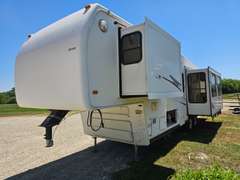 32' 2000 Nu-Wa HitchHiker II Fifth Wheel Camper