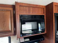 2013 Jayco Eagle Travel Trailer w/ Supplies