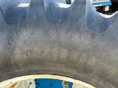 1990 Versatile 946 Tractor