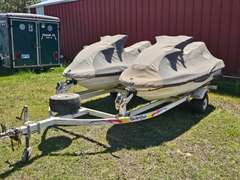 (2) 2001 Yamaha XL 800 WaveRunners & Trailer