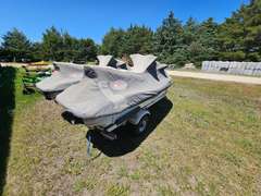 (2) 2001 Yamaha XL 800 WaveRunners & Trailer