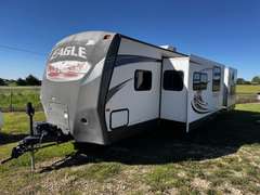 2013 Jayco Eagle Travel Trailer w/ Supplies