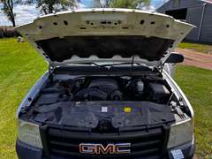 2011 GMC Sierra Pickup Truck
