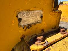 2010C Series Industrial John Deere 820 Crawler Loader