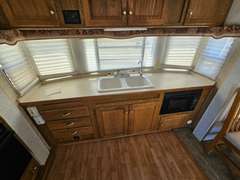 32' 2000 Nu-Wa HitchHiker II Fifth Wheel Camper