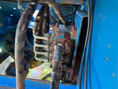 1990 Versatile 946 Tractor