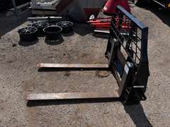 4' John Deere Skid Steer Fork Attachment