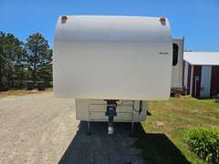 32' 2000 Nu-Wa HitchHiker II Fifth Wheel Camper