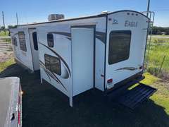 2013 Jayco Eagle Travel Trailer w/ Supplies
