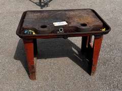 40" x 29" x 32" Steel Work Table