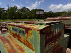8' x 8' x 5.5' Feeder Wagon