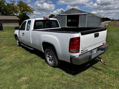 2011 GMC Sierra Pickup Truck