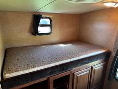 2013 Jayco Eagle Travel Trailer w/ Supplies