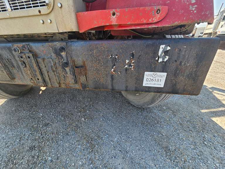 1985 Peterbilt Truck