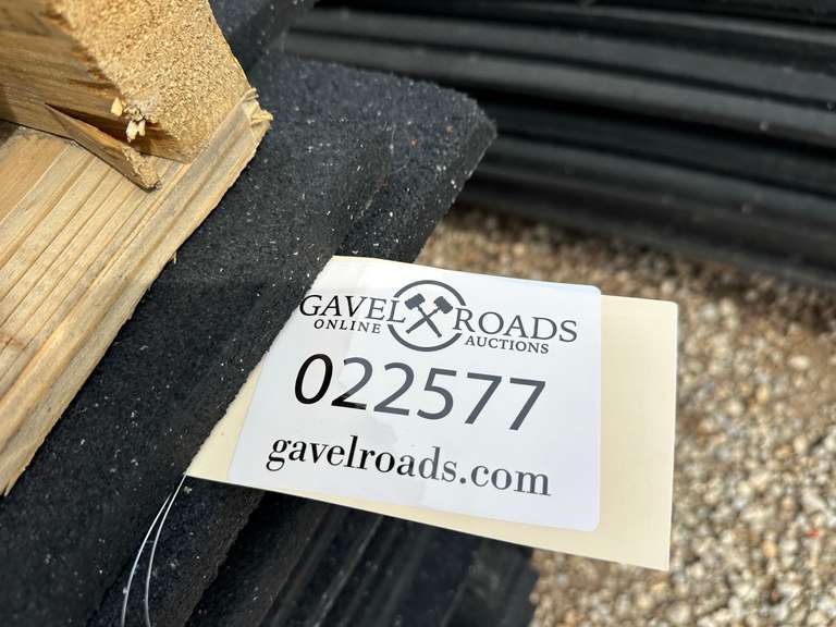 (17) 3' x 4' Rubber Mats