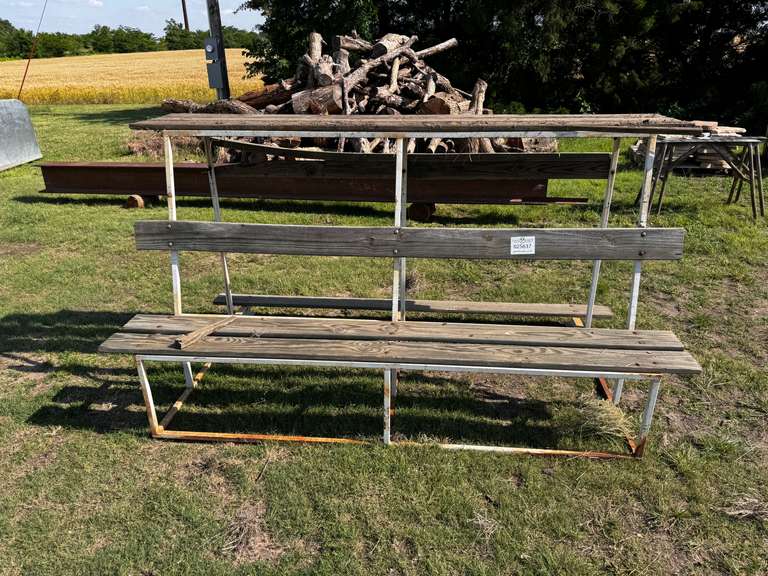 8' x 4' x 4' Gun Rack/Bench