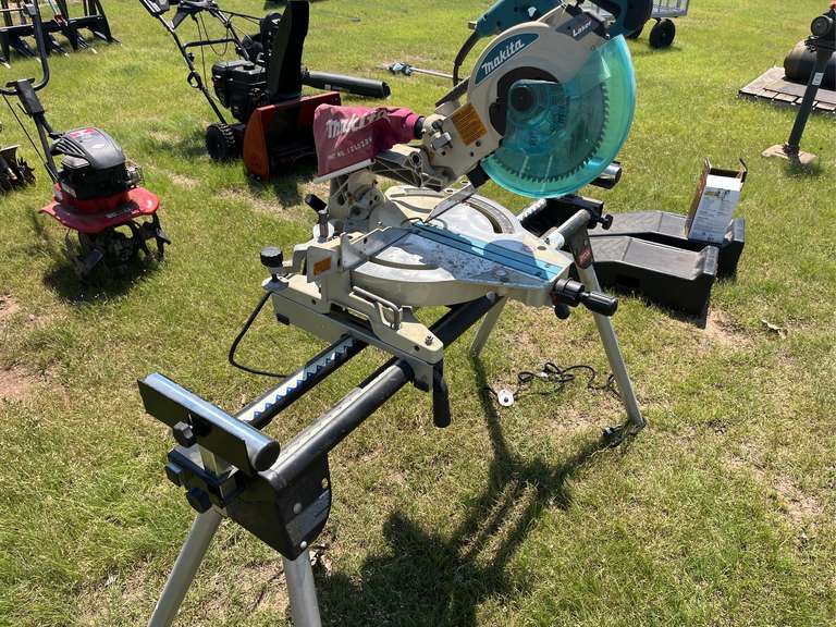 Makita 10" Radial Arm Saw and Ryobi Stand
