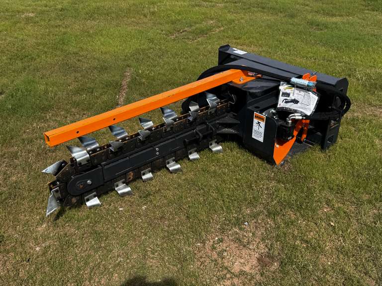 6' Wolverine Hydraulic Trencher Attachment