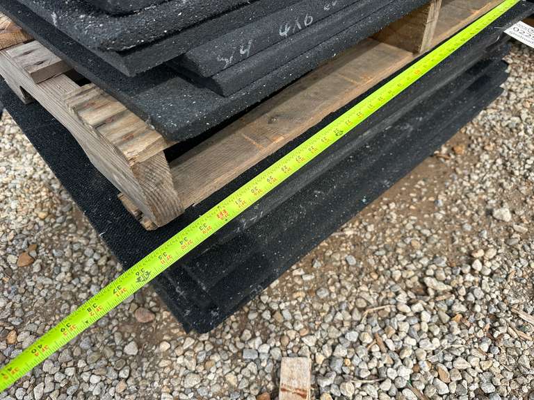 (14) 3' x 4' Rubber Mats