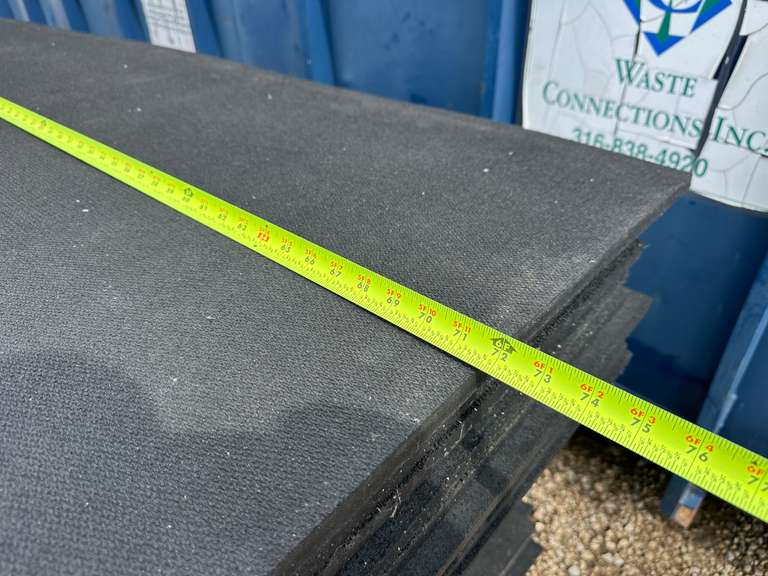 (28) 4' x 6' Rubber Mats