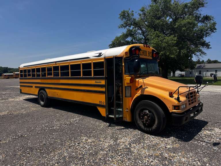 2005 Blue Bird Vision School Bus