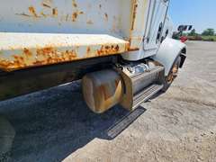 2004 Peterbilt 330 Dump Truck