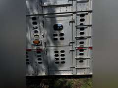 2005 Wilson 53' Aluminum Livestock Trailer