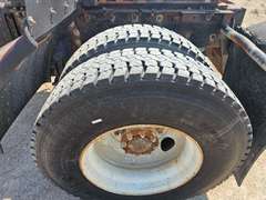 1985 Peterbilt Truck