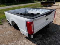 Ford Super Duty Truck Bed & Bumper