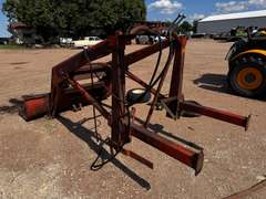 Hydraulic Loader Attachment w/ 7' Bucket