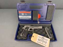 Colt Government Model MK IV Colt 45Auto Semi-Auto Pistol w/hard case #SS20966E