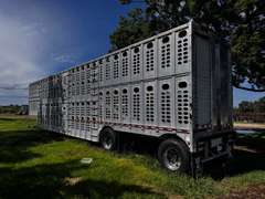 2005 Wilson 53' Aluminum Livestock Trailer