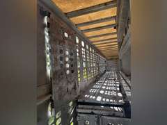 2005 Wilson 53' Aluminum Livestock Trailer