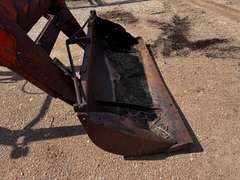Hydraulic Loader Attachment w/ 7' Bucket
