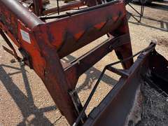 Hydraulic Loader Attachment w/ 7' Bucket