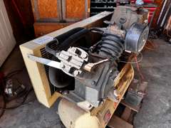 Ingersoll-Rand 30 Gallon Air Compressor