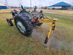 Ford 881 Select-O-Speed Tractor w/Blade