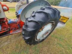 Ford 881 Select-O-Speed Tractor w/Blade