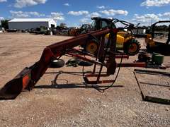 Hydraulic Loader Attachment w/ 7' Bucket