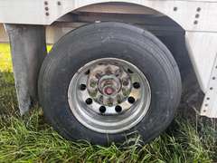 2005 Wilson 53' Aluminum Livestock Trailer